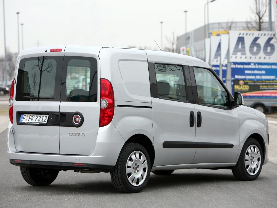  Fiat Doblo Cargo Combi 2010 года  (фото 2 из 3)